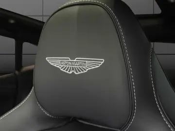 ASTON MARTIN DBX707 MJ 25