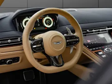 ASTON MARTIN DB12 Volante
