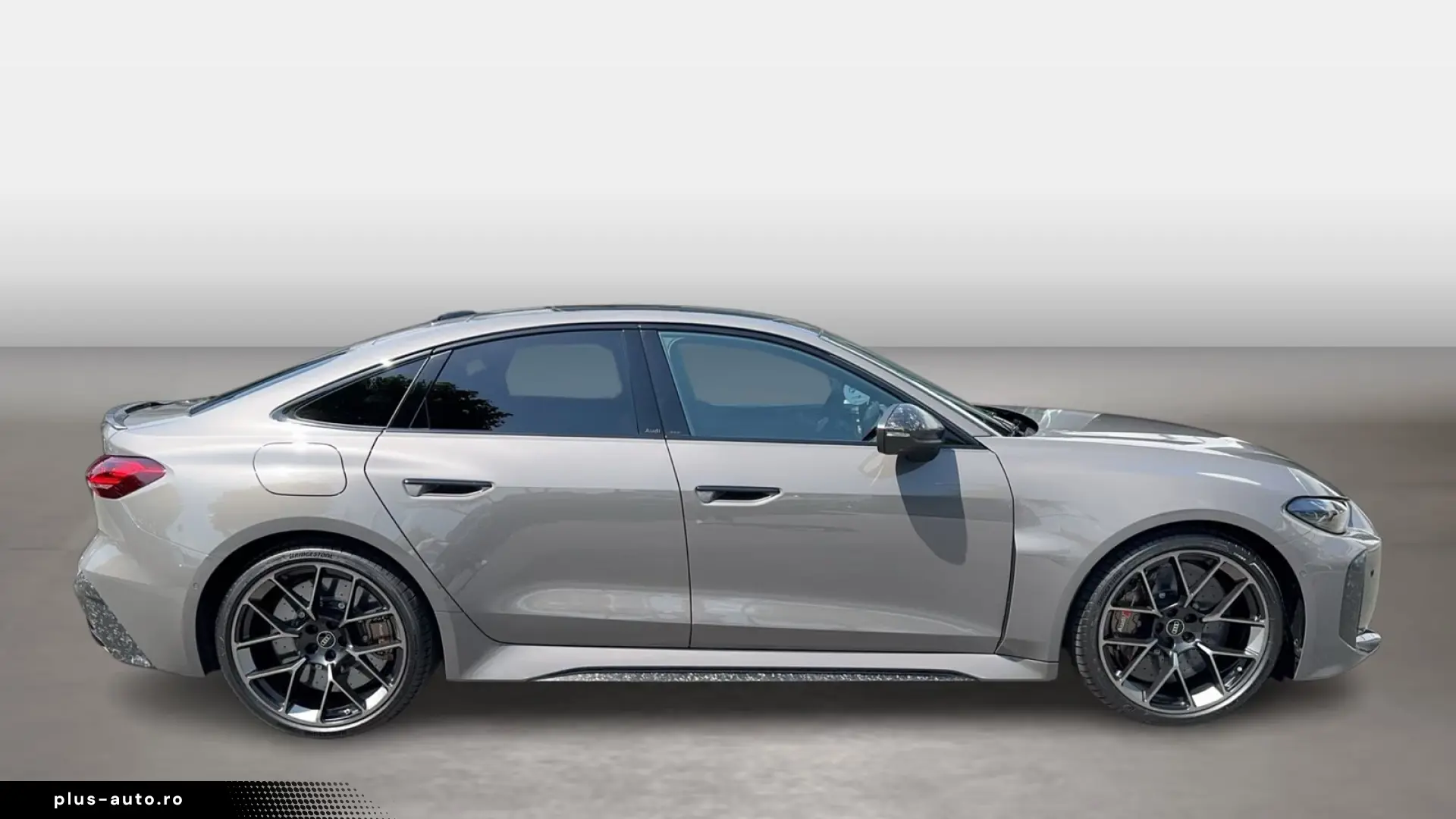 Audi RS 5 Sedan Sport - PHEV - Panoramic - Carbon Ceramic