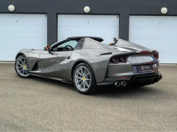 FERRARI 812 GTS ATELIER   LIFT   CARBONE   TVA