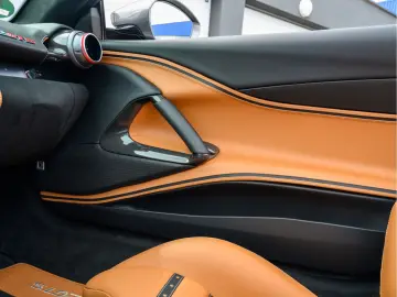 FERRARI 812 GTS ATELIER   LIFT   CARBONE   TVA