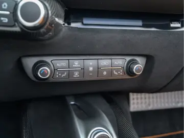 FERRARI 812 GTS ATELIER   LIFT   CARBONE   TVA