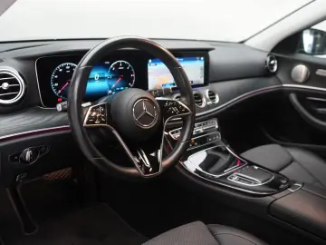 Mercedes-Benz E 220 d 9G-Tronic Avantgarde CarPlay Distronic