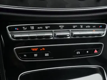 Mercedes-Benz E 220 d 9G-Tronic Avantgarde CarPlay Distronic