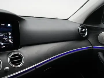Mercedes-Benz E 220 d 9G-Tronic Avantgarde CarPlay Distronic