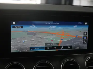 Mercedes-Benz E 220 d 9G-Tronic Avantgarde CarPlay Distronic