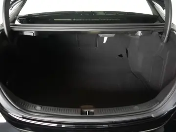Mercedes-Benz E 220 d 9G-Tronic Avantgarde CarPlay Distronic