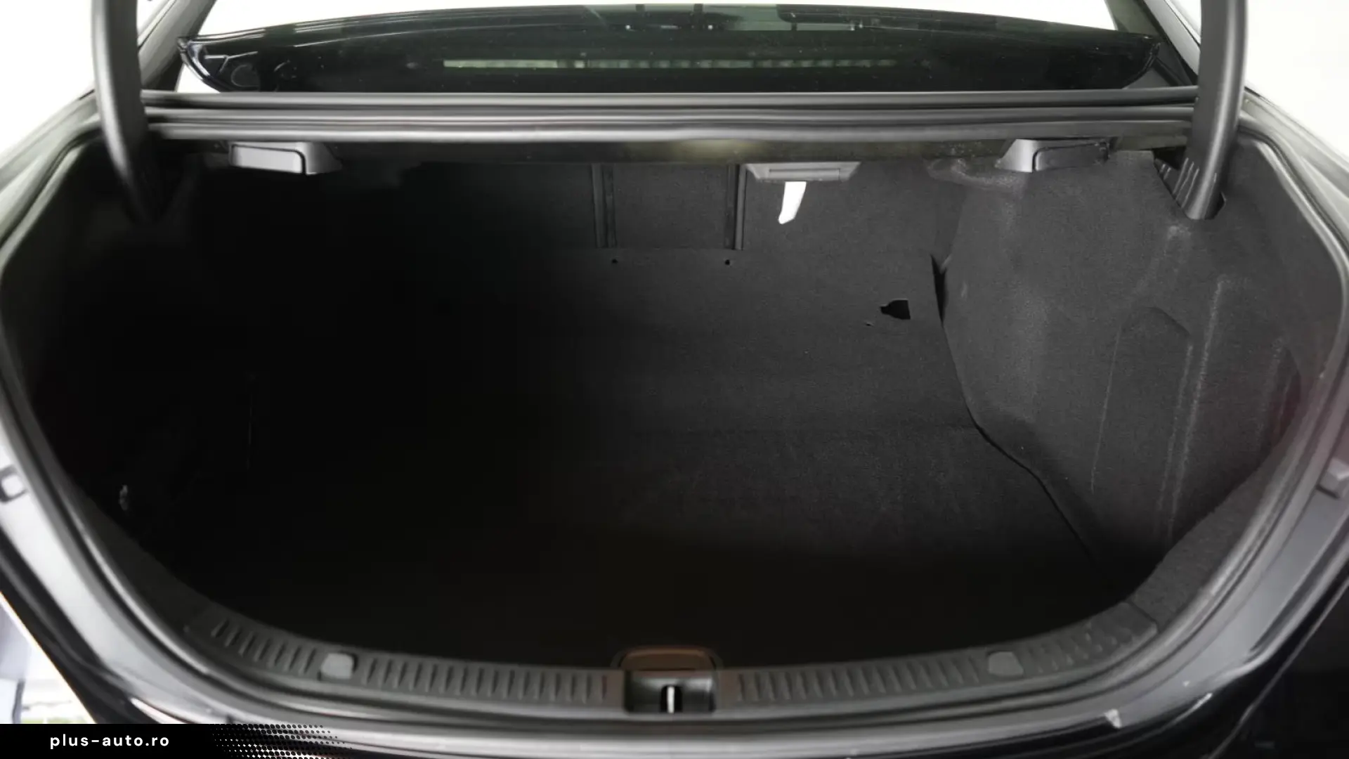 Mercedes-Benz E 220 d 9G-Tronic Avantgarde CarPlay Distronic
