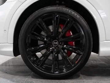 AUDI SQ8 4.0 TFSI QU ADVANCED BLACK SOFT MATRIX 3D B&