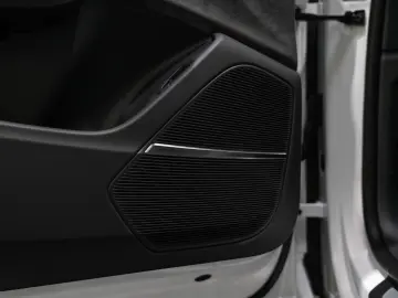 AUDI SQ8 4.0 TFSI QU ADVANCED BLACK SOFT MATRIX 3D B&