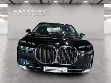 BMW 740d xDrive Limousine Standheizung Kamera Alarm