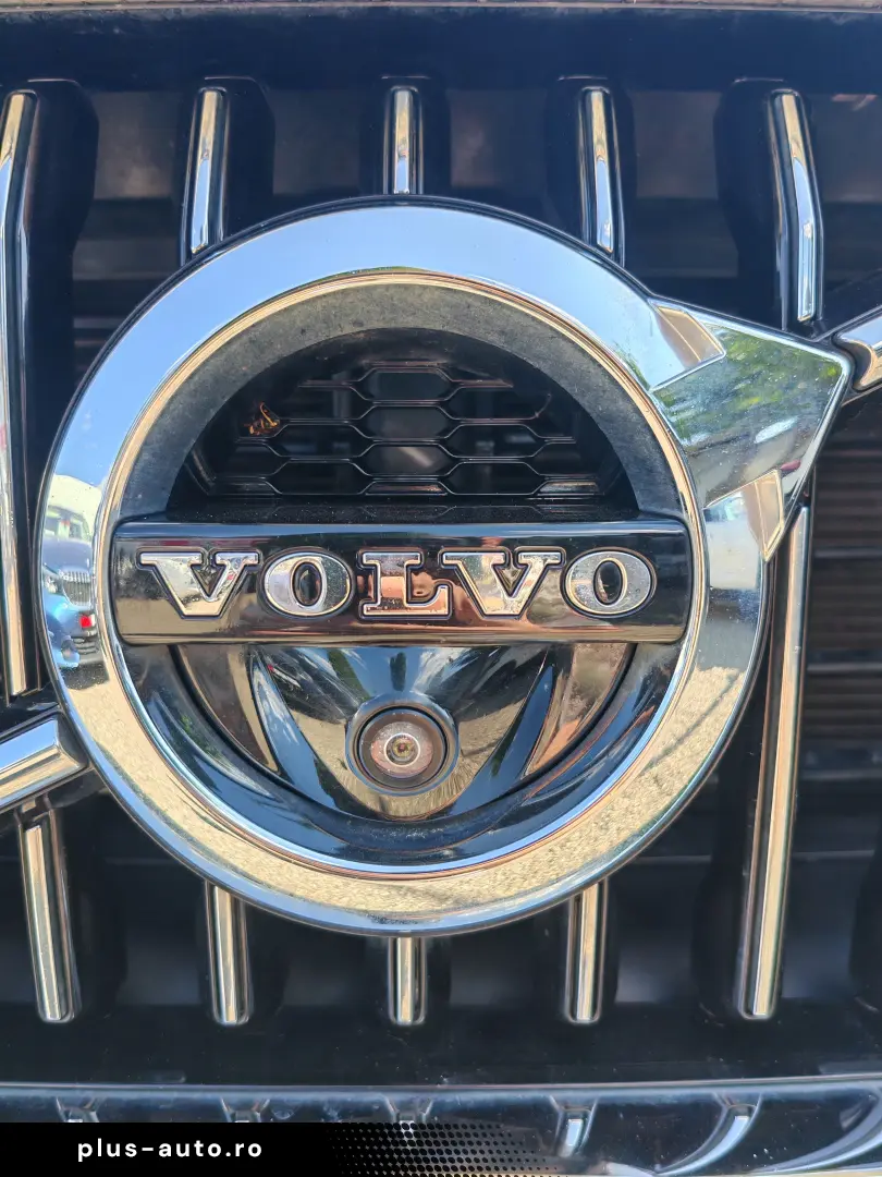 VOLVO XC 60 HYBRID PLUG-IN T8 AWD INSCRIPTION