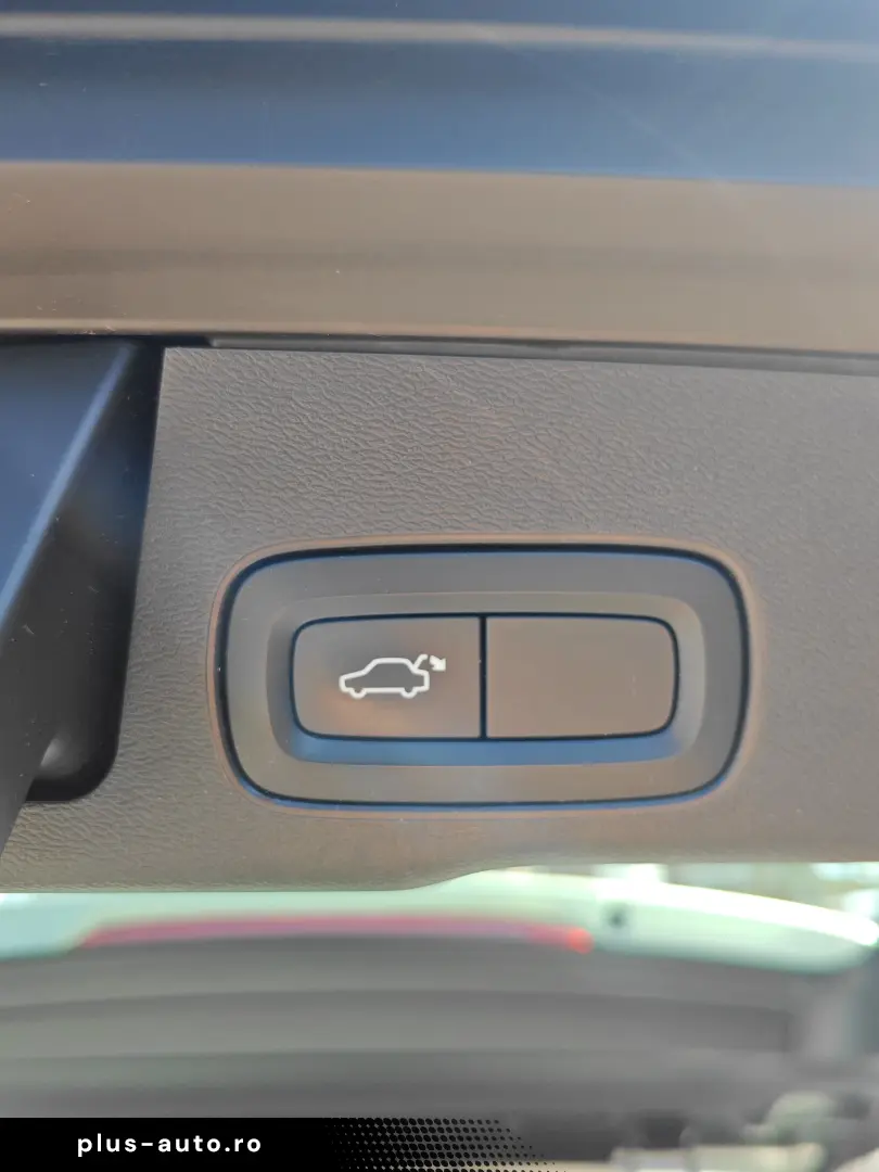VOLVO XC 60 HYBRID PLUG-IN T8 AWD INSCRIPTION
