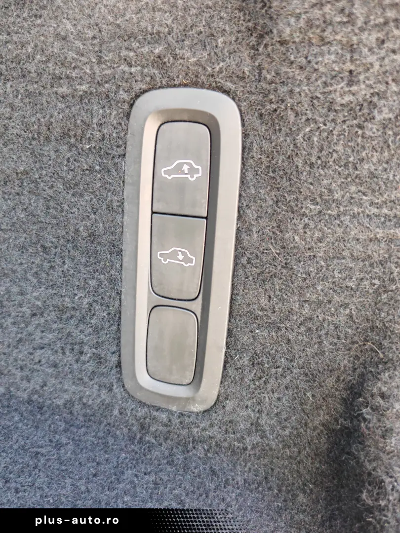 VOLVO XC 60 HYBRID PLUG-IN T8 AWD INSCRIPTION