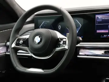 BMW 740 7 Serie 740d xDrive Sedan