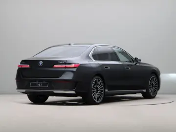 BMW 740 7 Serie 740d xDrive Sedan