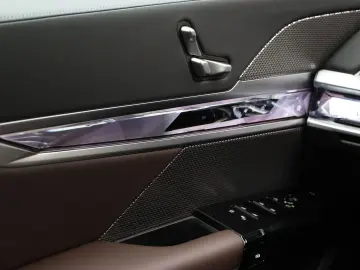 BMW 740 7 Serie 740d xDrive Sedan