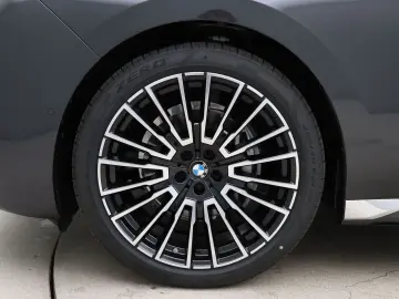 BMW 740 7 Serie 740d xDrive Sedan