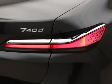 BMW 740 7 Serie 740d xDrive Sedan
