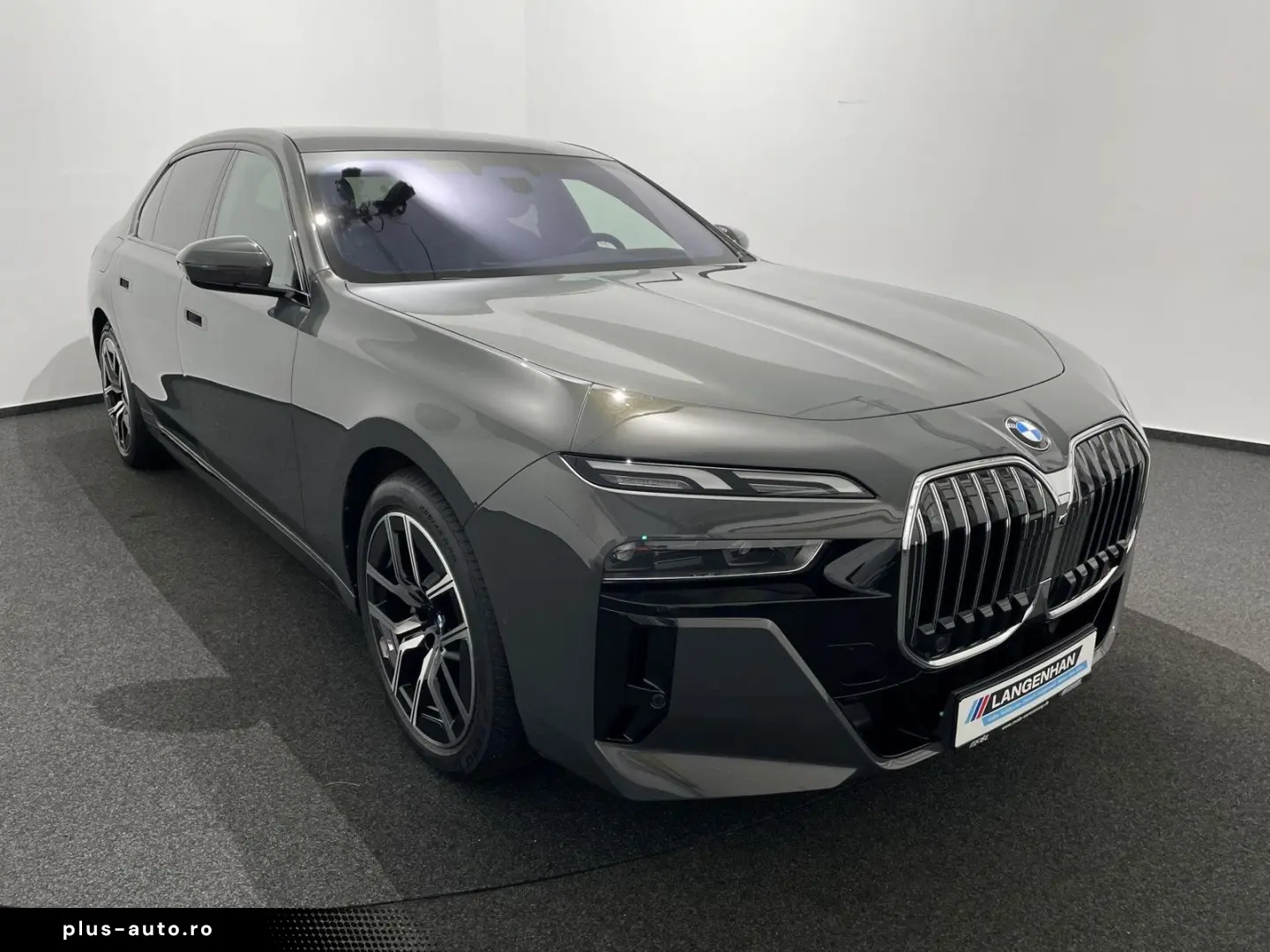 BMW 740d xDrive Limousine M Sport Sky 360  PANO ACC