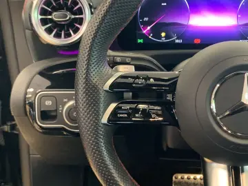 MERCEDES-BENZ CLA 200 Shooting Brake d AMG Multibeam…