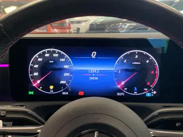 MERCEDES-BENZ CLA 200 Shooting Brake d AMG Multibeam…