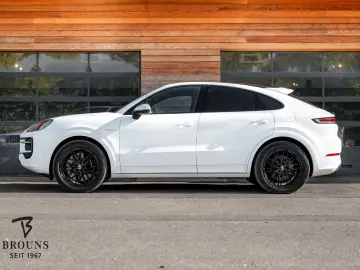 PORSCHE Cayenne S E-H  Coupe SportDesign Burmester SAG