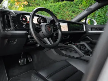PORSCHE Cayenne S E-H  Coupe SportDesign Burmester SAG