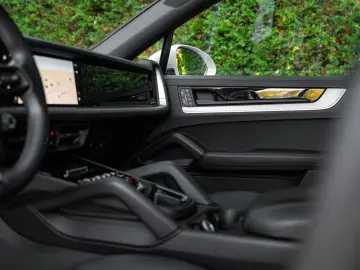 PORSCHE Cayenne S E-H  Coupe SportDesign Burmester SAG