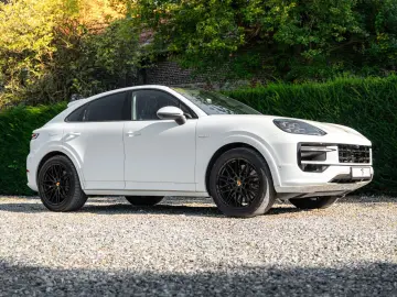 PORSCHE Cayenne S E-H  Coupe SportDesign Burmester SAG