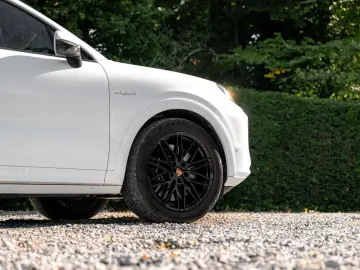 PORSCHE Cayenne S E-H  Coupe SportDesign Burmester SAG