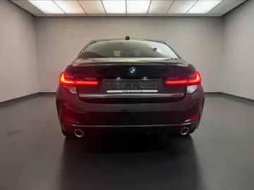 BMW 320d Limo xDrive Shadow-Line AHK WIDE LED CARPLA