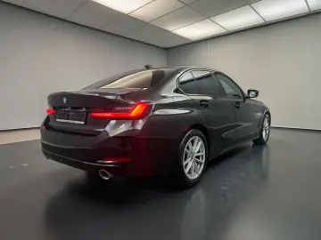 BMW 320d Limo xDrive Shadow-Line AHK WIDE LED CARPLA