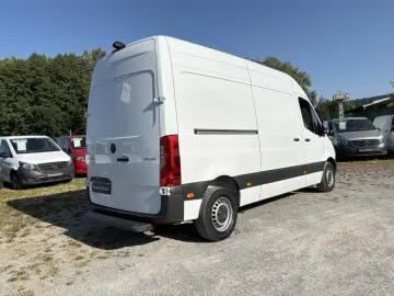 MERCEDES-BENZ Sprinter 311 CDI KA HD Mittel 2-Sitze Kamera