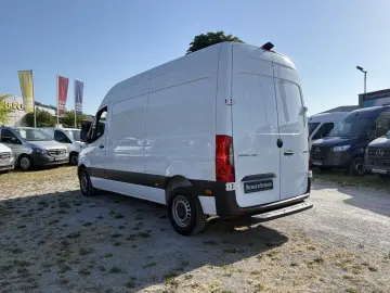 MERCEDES-BENZ Sprinter 311 CDI KA HD Mittel 2-Sitze Kamera