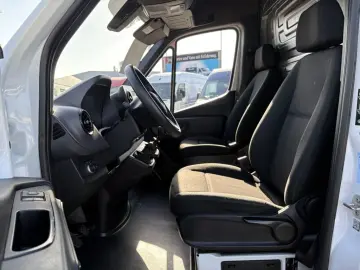MERCEDES-BENZ Sprinter 311 CDI KA HD Mittel 2-Sitze Kamera