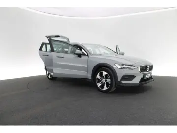 VOLVO V60 Cross Country 2.0 Plus AWD LED LEDER KAMERA