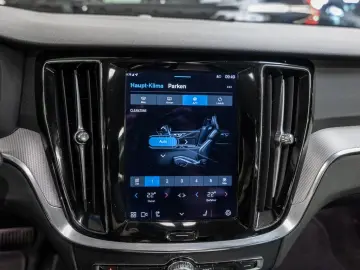 VOLVO V60 Cross Country 2.0 Plus AWD LED LEDER KAMERA