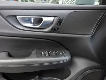 VOLVO V60 Cross Country 2.0 Plus AWD LED LEDER KAMERA