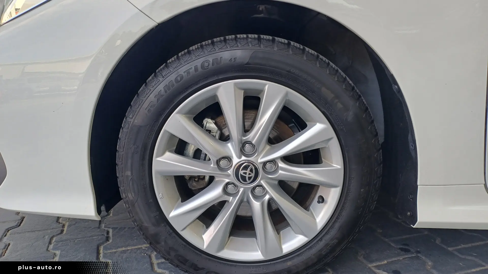 Toyota Corolla 1 8 Hybrid Active Drive