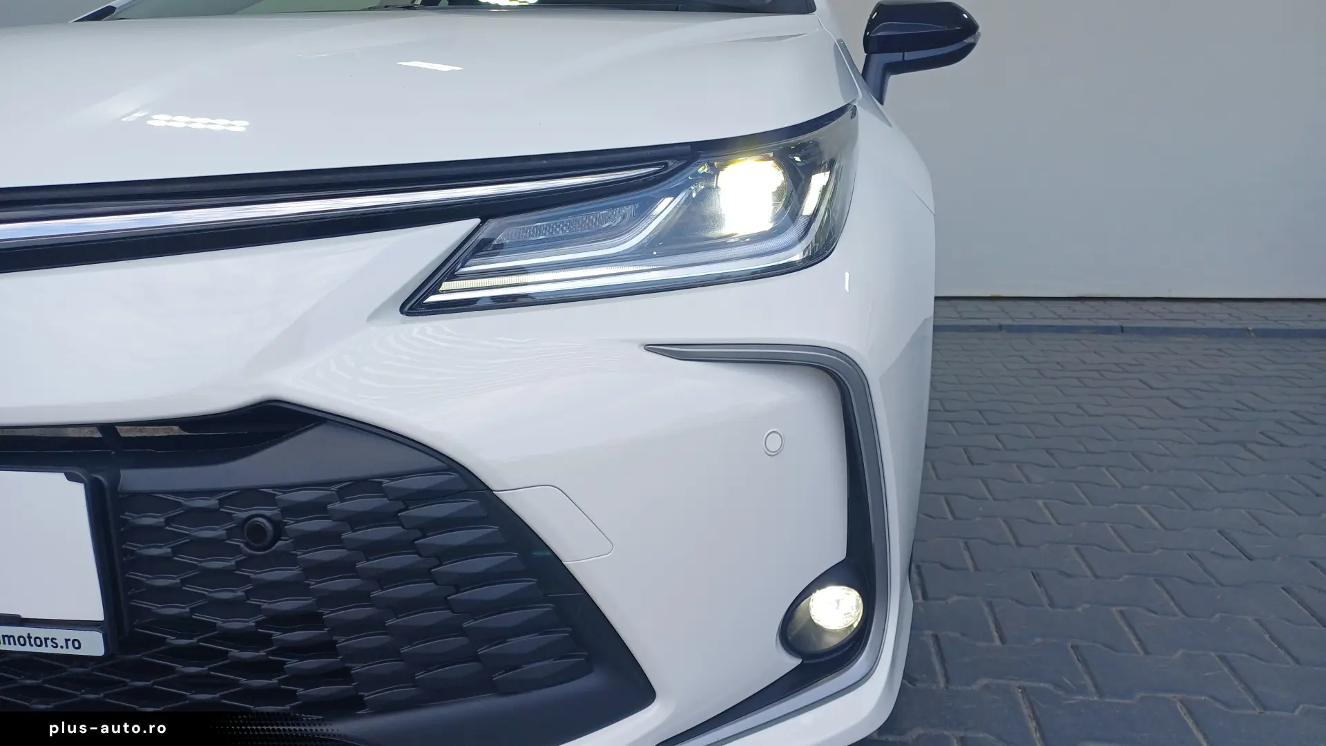 Toyota Corolla 1 8 Hybrid Active Drive