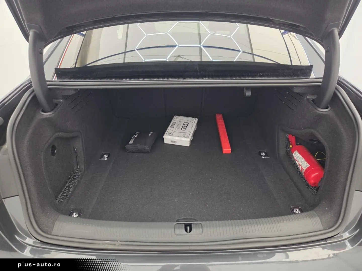 Audi A4 Advanced 35 TFSI mild-Hybrid S-tronic