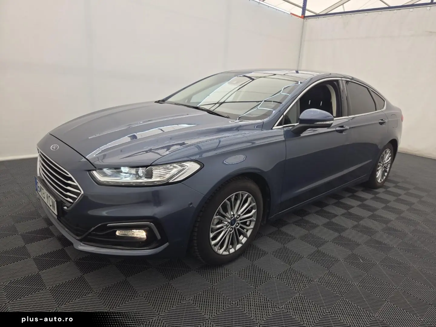 Ford Mondeo 2.0 Titanium HEV AT 187HP