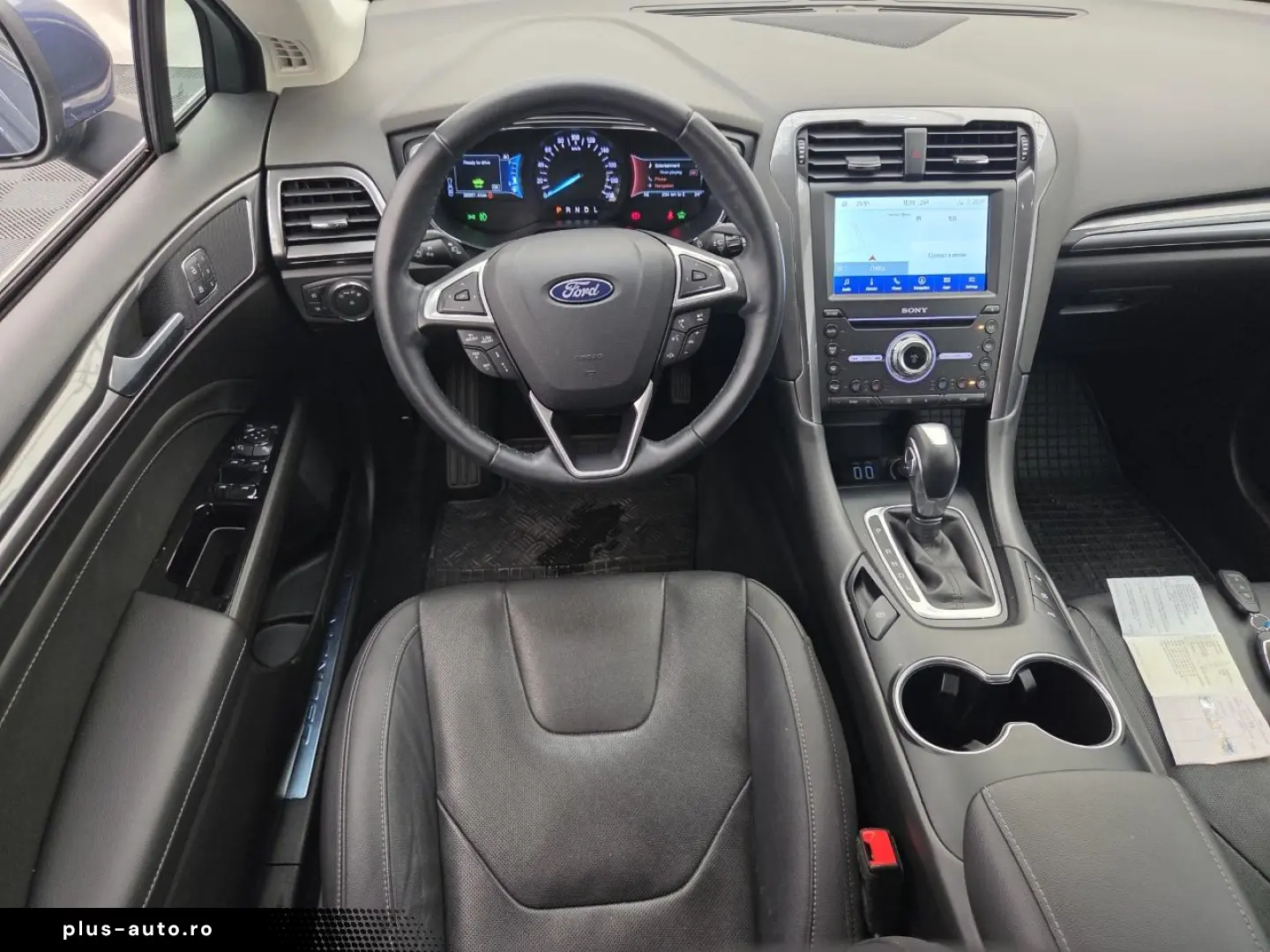 Ford Mondeo 2.0 Titanium HEV AT 187HP