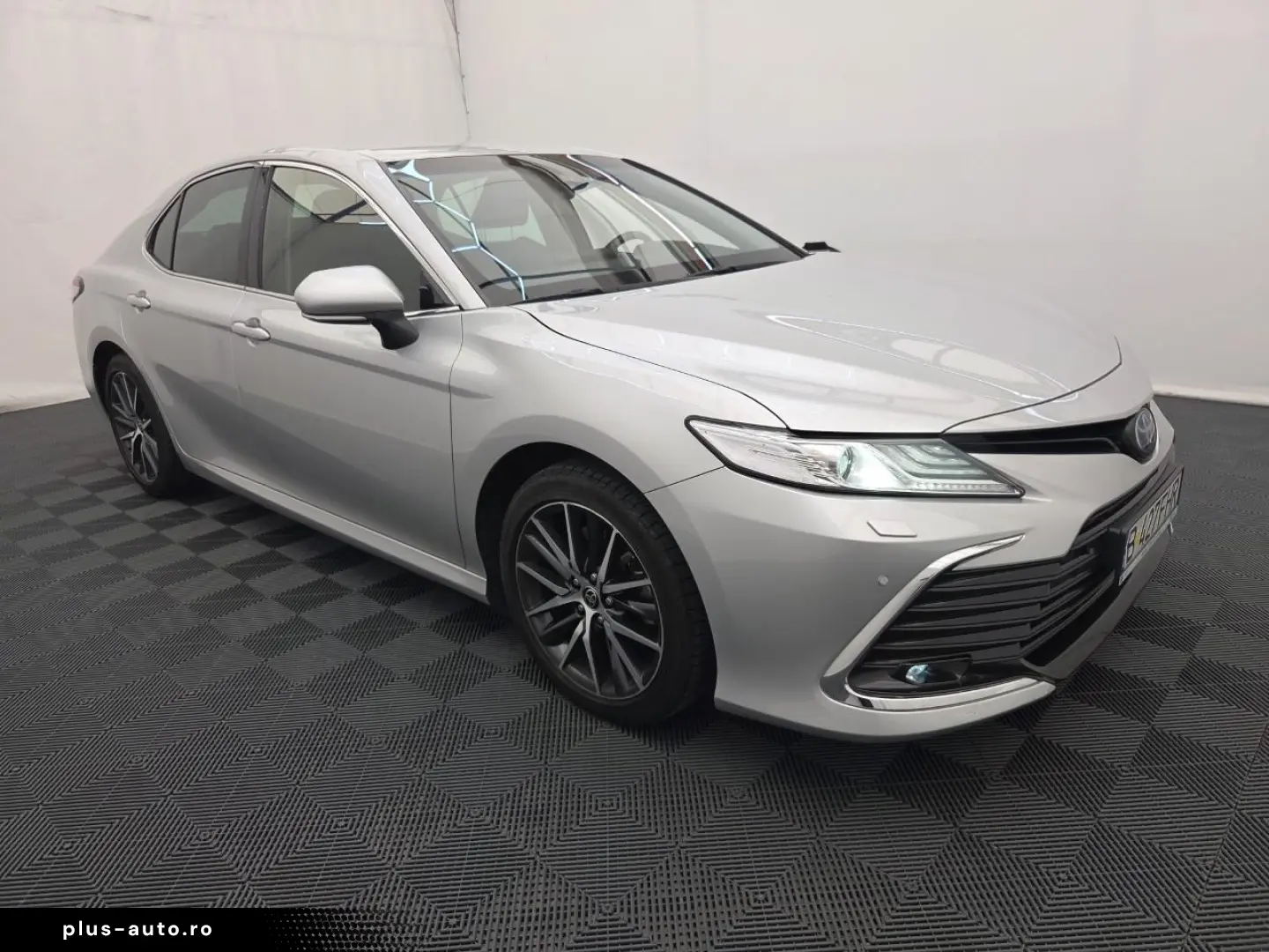 Toyota Camry 2.5 Hybrid Dynamic E-CVT