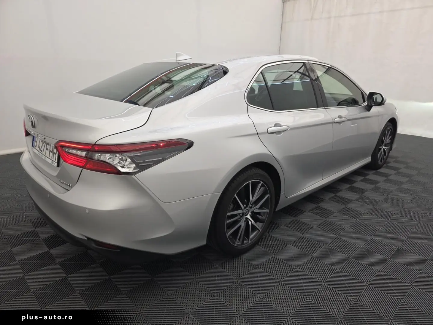 Toyota Camry 2.5 Hybrid Dynamic E-CVT