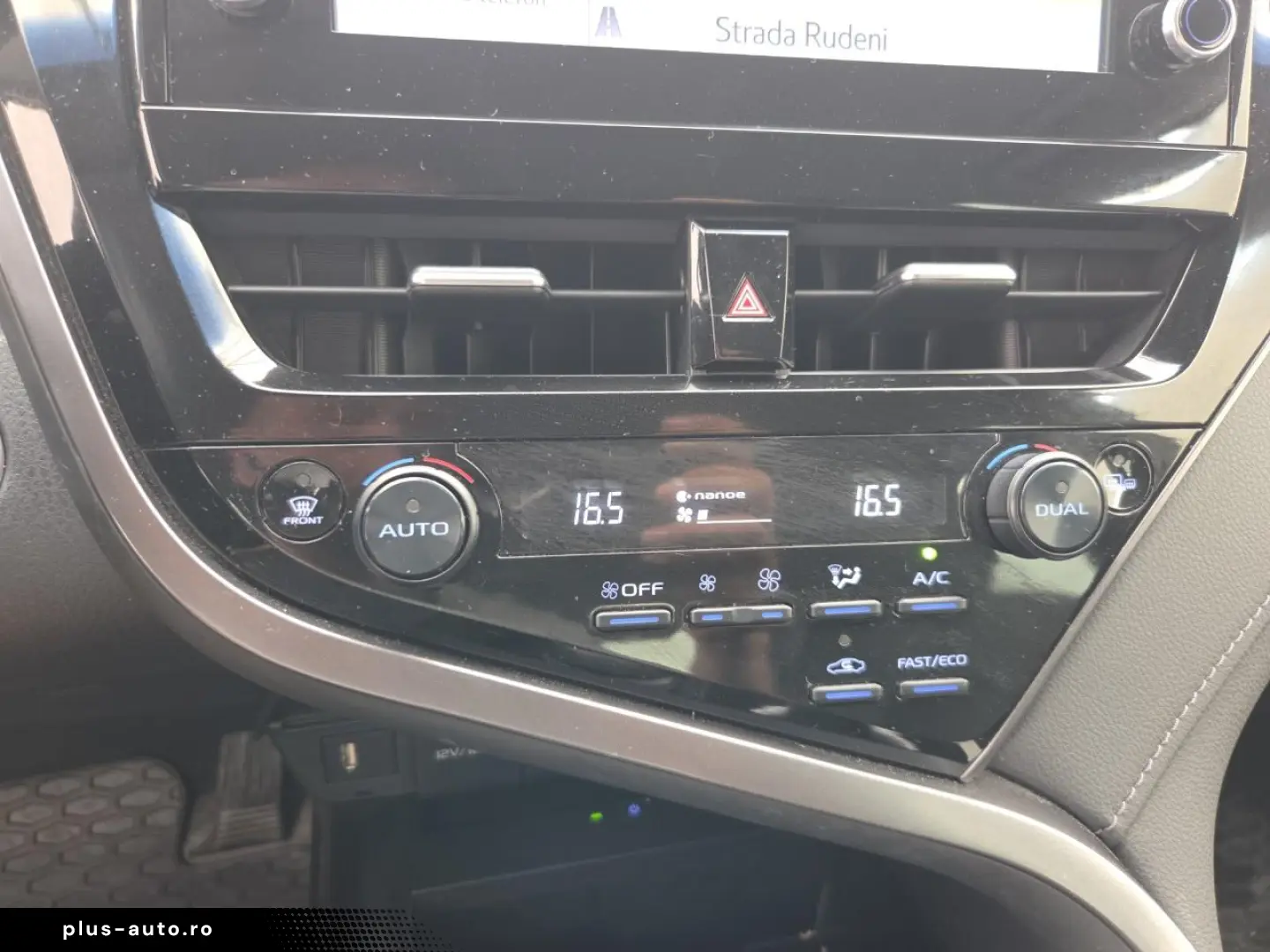 Toyota Camry 2.5 Hybrid Dynamic E-CVT