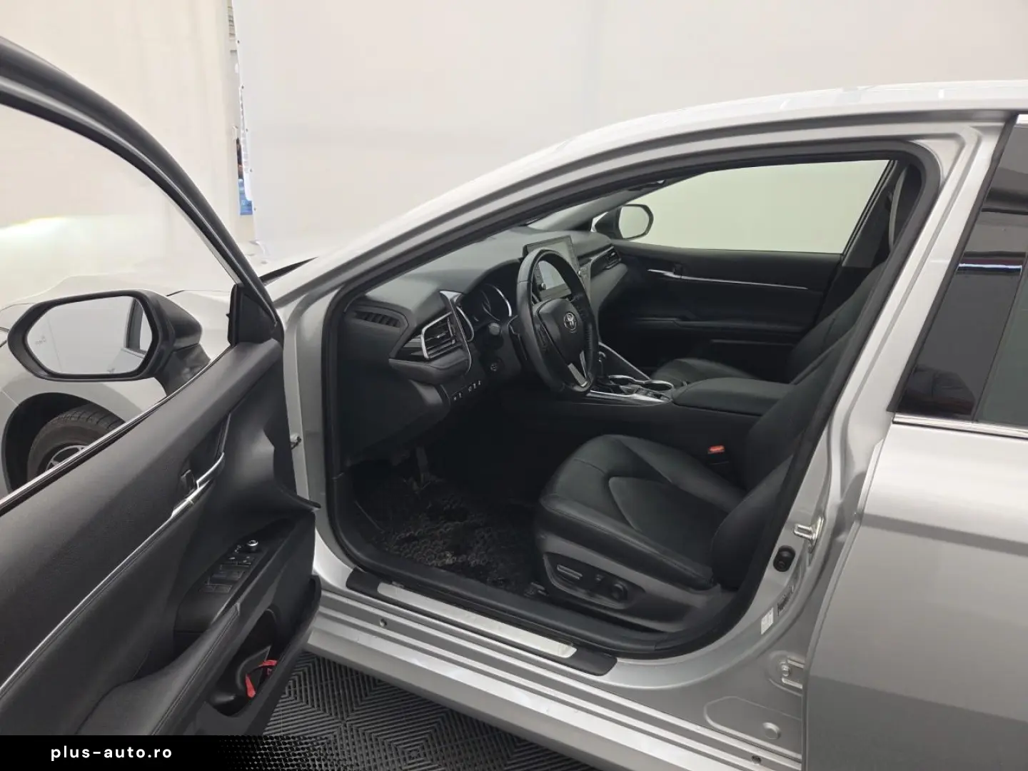 Toyota Camry 2.5 Hybrid Dynamic E-CVT