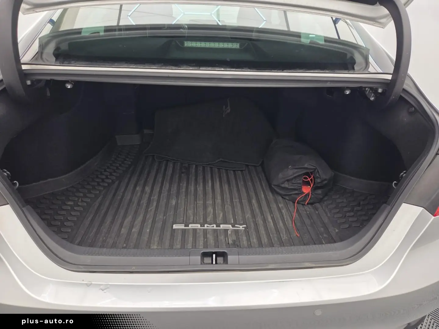 Toyota Camry 2.5 Hybrid Dynamic E-CVT