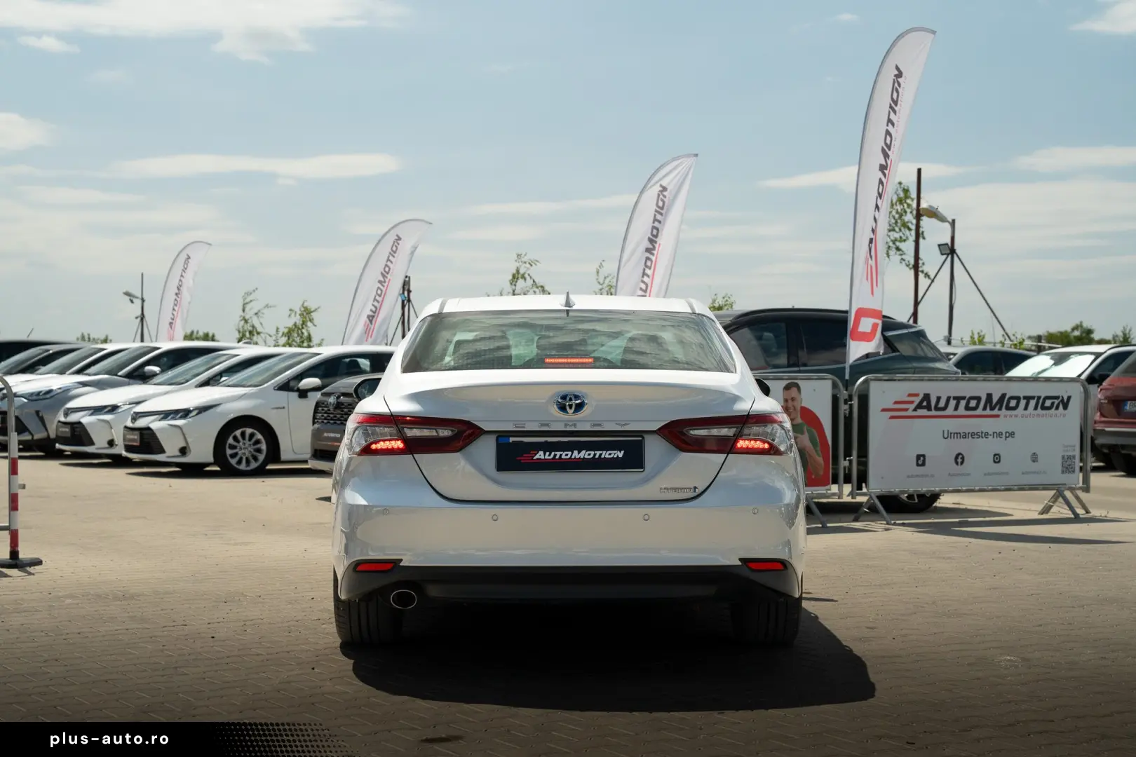 Toyota Camry 2.5 Hybrid Dynamic E-CVT